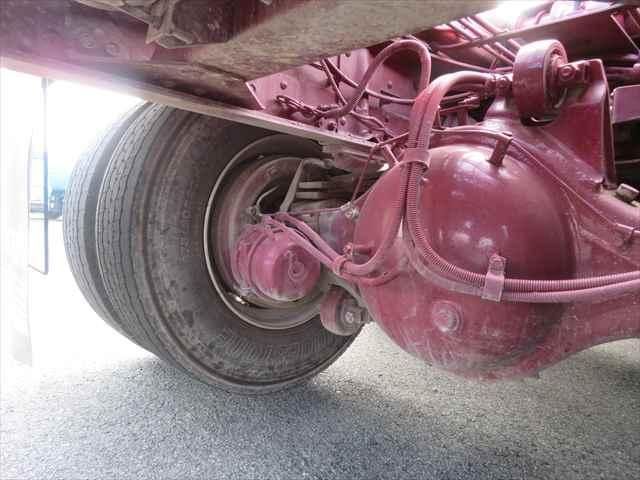 MITSUBISHI FUSOU SUPER GREAT 2015