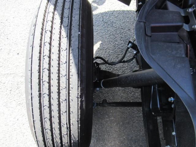 MITSUBISHI CANTER 2025