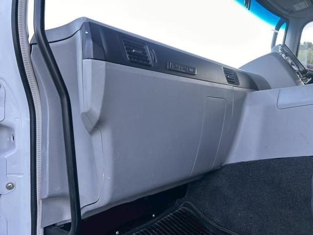 MITSUBISHI FUSOU SUPER GREAT 2024