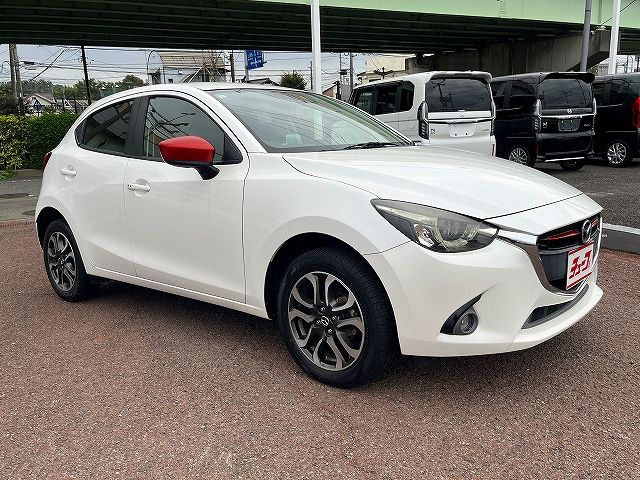 MAZDA DEMIO 4WD 2015