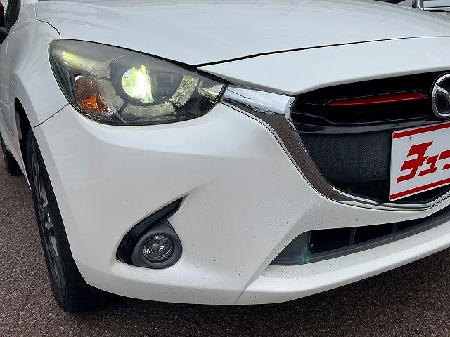 MAZDA DEMIO 4WD 2015