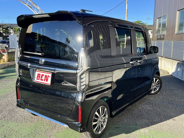 HONDA N BOX CUSTOM 2023