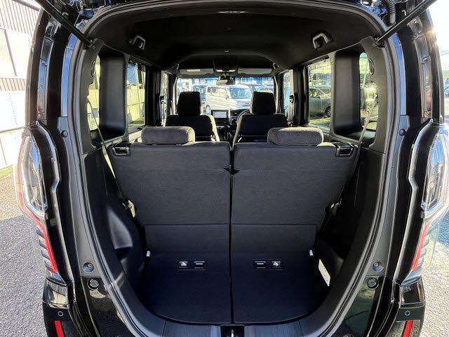 HONDA N BOX CUSTOM 2023