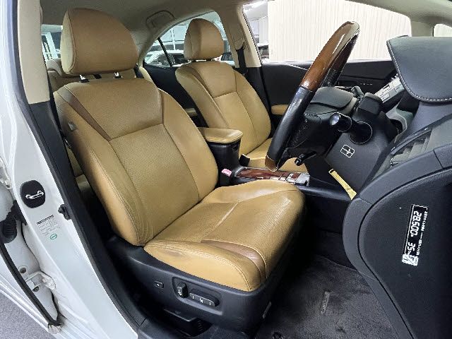 TOYOTA LEXUS HS250h 2011