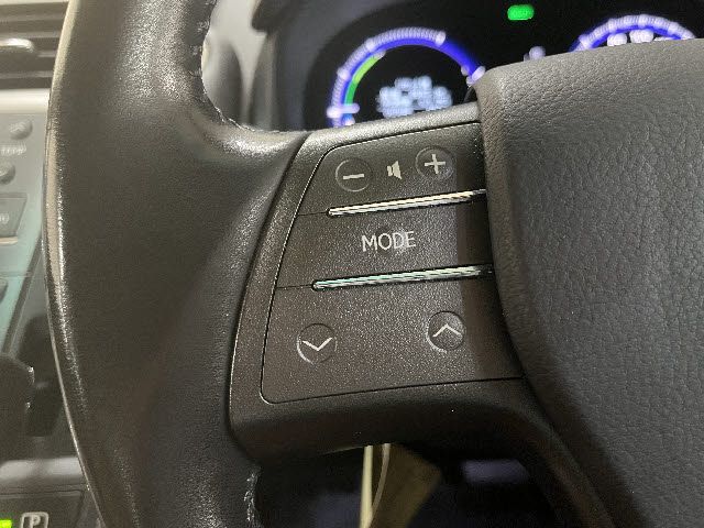 TOYOTA LEXUS HS250h 2011