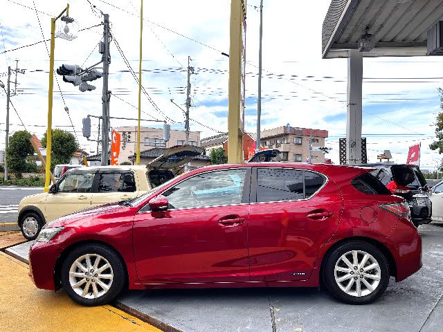 TOYOTA LEXUS CT200h 2011