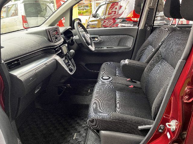 DAIHATSU MOVE CUSTOM 2015