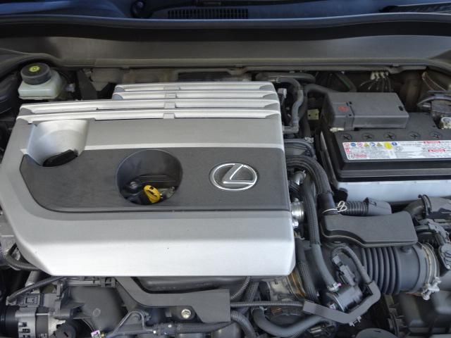 TOYOTA LEXUS UX200 2019