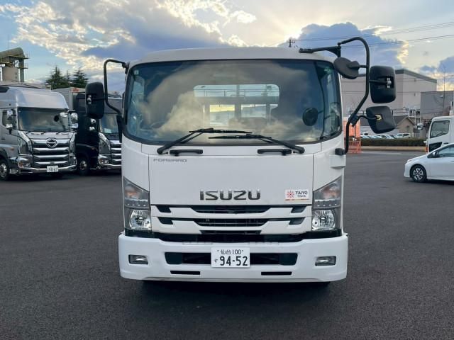 ISUZU FORWARD 2021