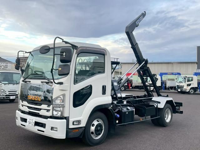 ISUZU FORWARD 2021