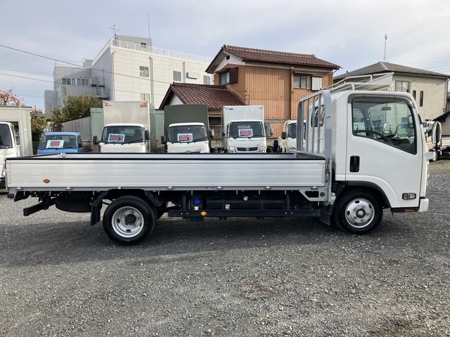 ISUZU ELF 2020