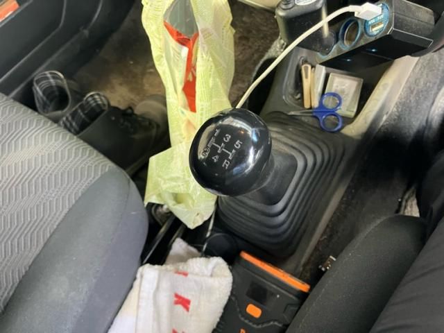 SUZUKI JIMNY SIERRA 2013