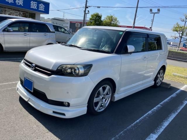 TOYOTA COROLLA RUMION 2010