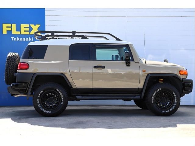 TOYOTA FJ CRUISER 4WD 2011