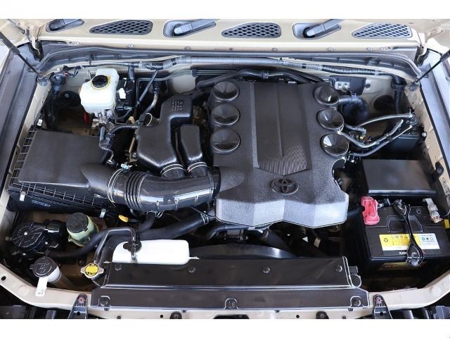 TOYOTA FJ CRUISER 4WD 2011