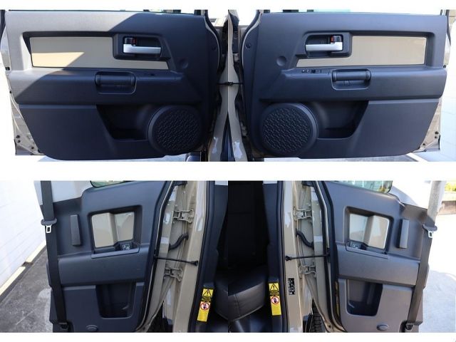 TOYOTA FJ CRUISER 4WD 2011