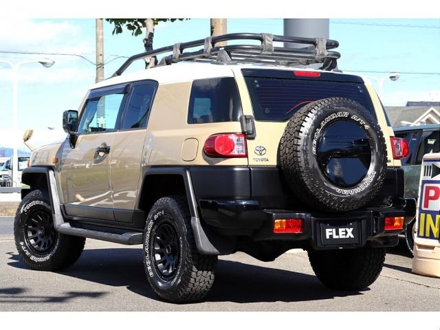 TOYOTA FJ CRUISER 4WD 2011
