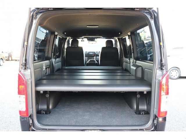 TOYOTA HIACE van 4WD 2021