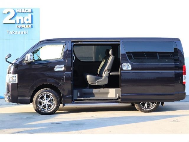TOYOTA HIACE van 4WD 2021