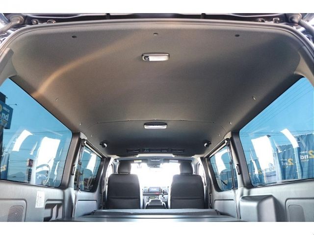 TOYOTA HIACE van 4WD 2021