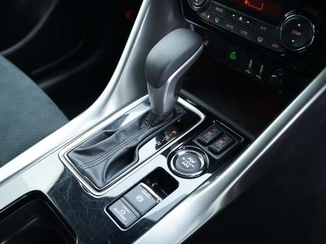 MITSUBISHI ECLIPSE CROSS 4WD 2024