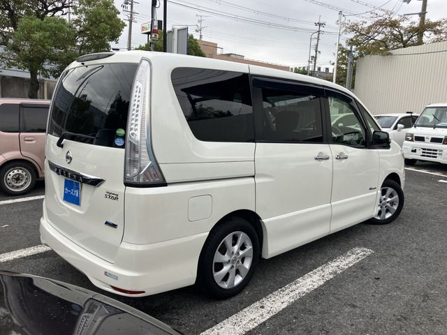 NISSAN SERENA  S-HYBRID 2012
