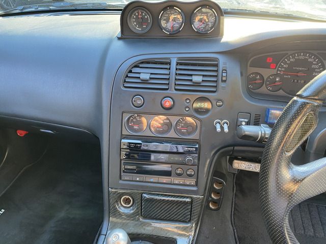 NISSAN SKYLINE GT-R 1996