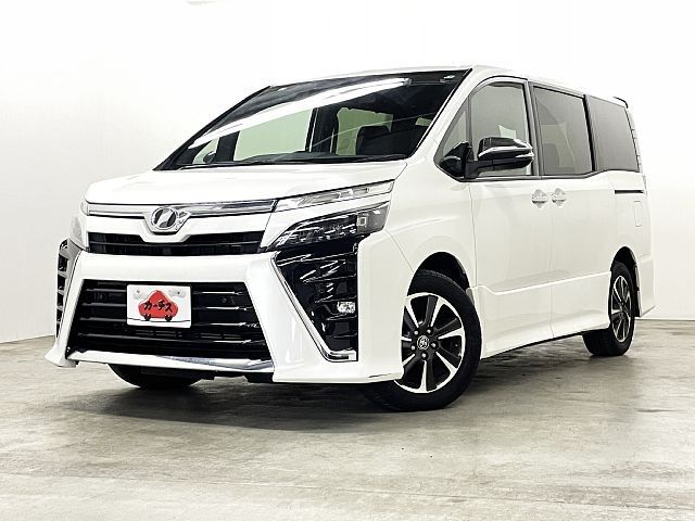TOYOTA VOXY 2019