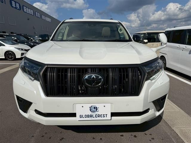 TOYOTA LANDCRUISER PRADO 2023