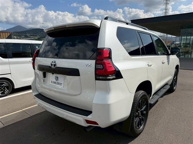 TOYOTA LANDCRUISER PRADO 2023