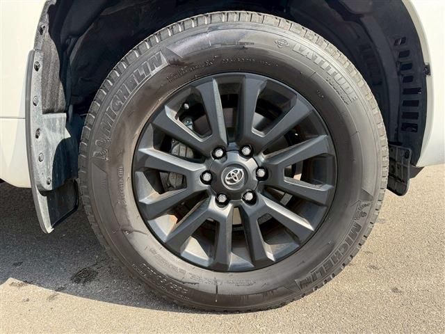 TOYOTA LANDCRUISER PRADO 2023