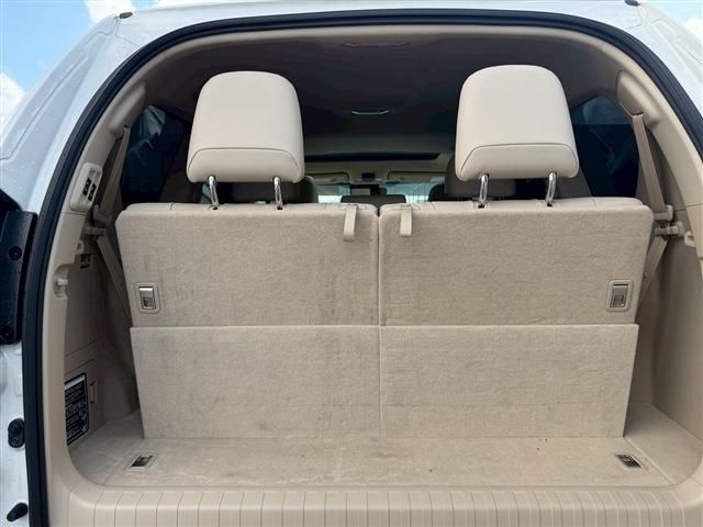 TOYOTA LANDCRUISER PRADO 2023