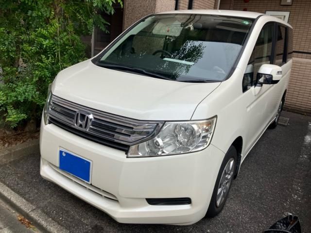 HONDA STEPWAGON 2011