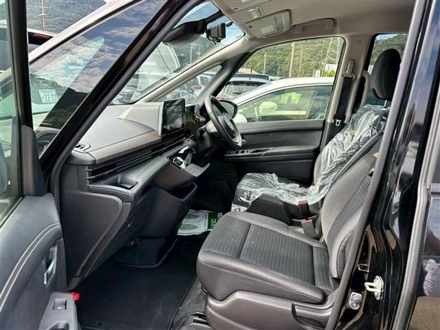 NISSAN SERENA  WG 2024