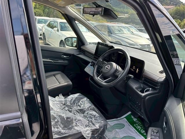 NISSAN SERENA  WG 2024