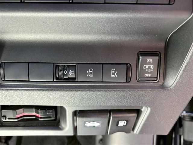 NISSAN SERENA  WG 2024