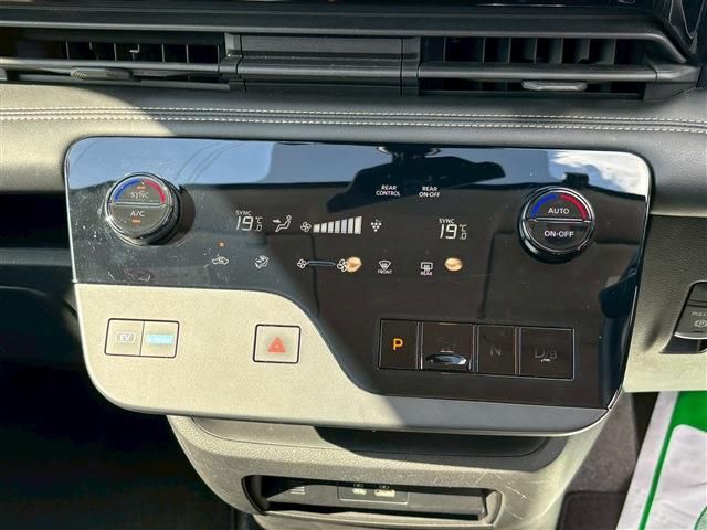 NISSAN SERENA  WG 2024