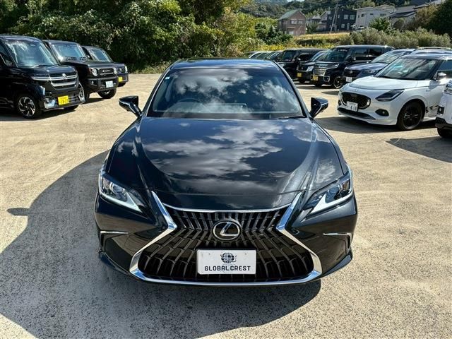 TOYOTA LEXUS ES300h 2023