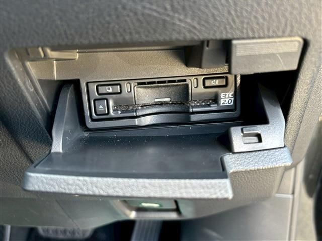 TOYOTA LEXUS ES300h 2023