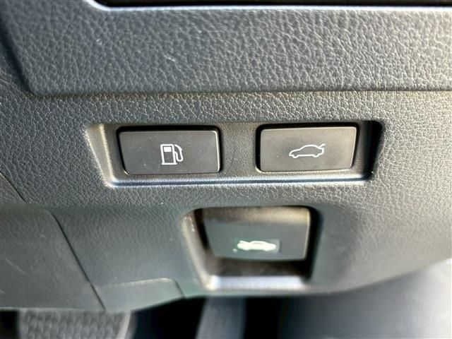 TOYOTA LEXUS ES300h 2023