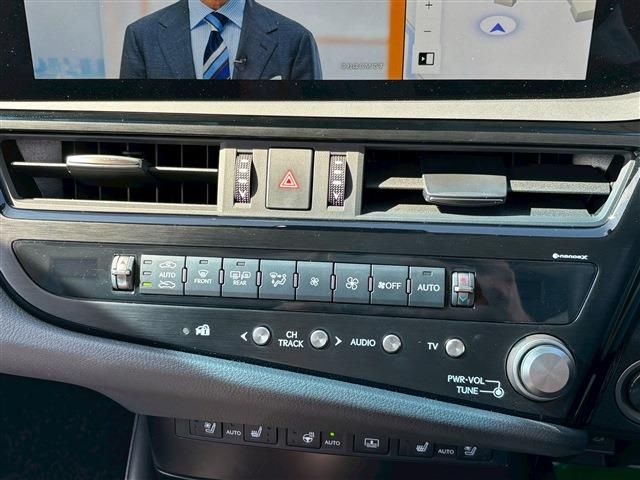 TOYOTA LEXUS ES300h 2023