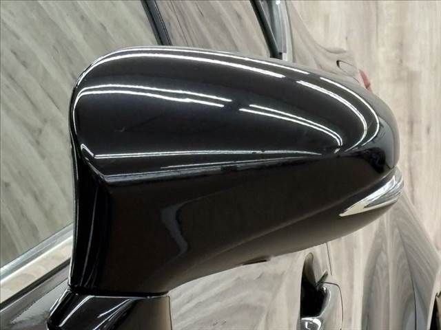 TOYOTA LEXUS IS300h 2013