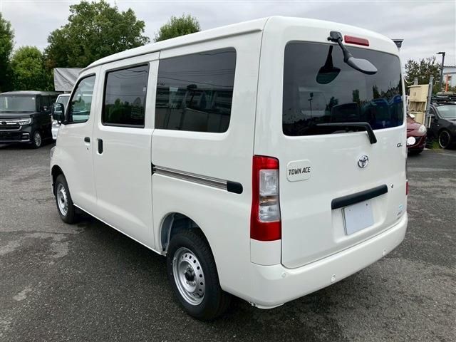 TOYOTA TOWNACE van 4WD 2025