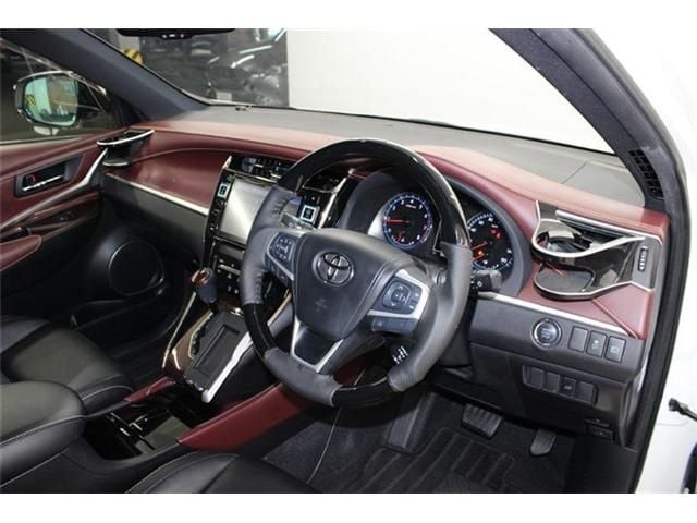 TOYOTA HARRIER 2WD 2014