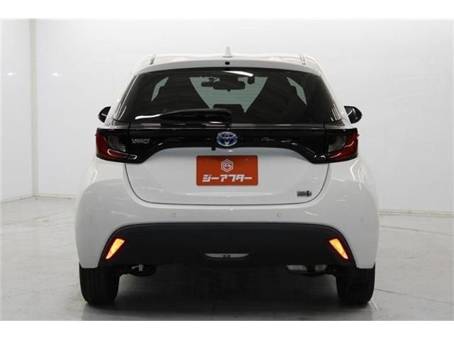 TOYOTA YARIS HYBRID 2020