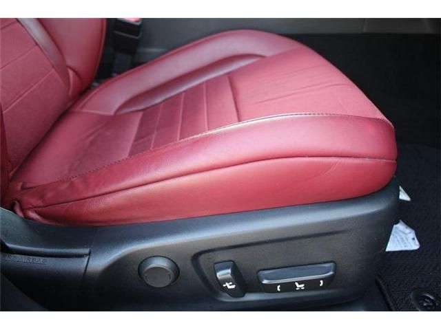 TOYOTA LEXUS IS200t 2017