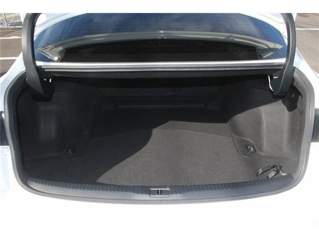 TOYOTA LEXUS IS200t 2017