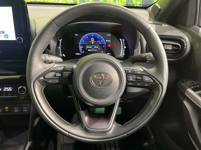 TOYOTA YARIS CROSS 2025