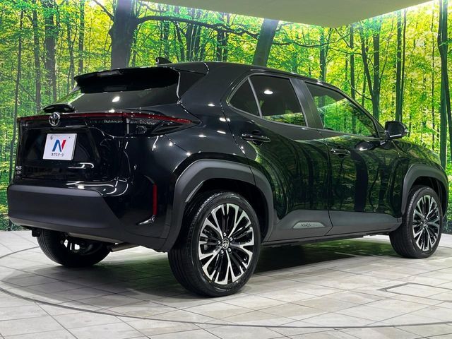 TOYOTA YARIS CROSS 2025