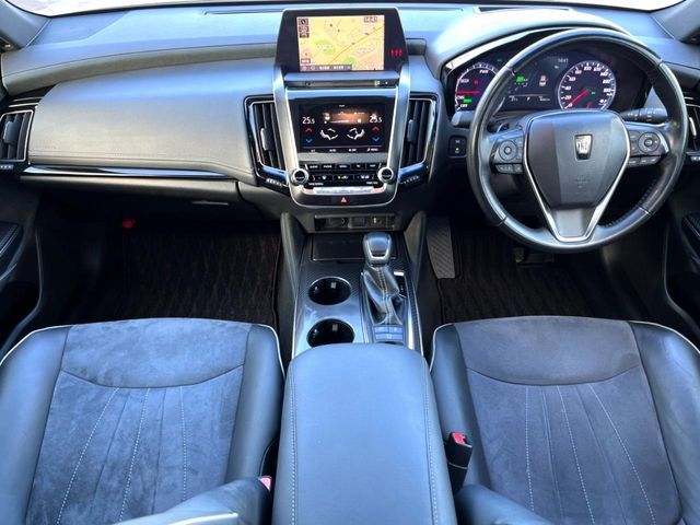 TOYOTA CROWN sedan hybrid 2019